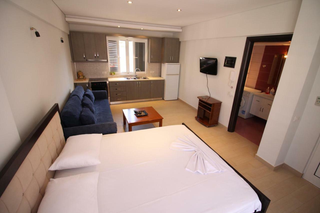 Apartments & Studios Ardian-Mandi Sarande-Albania Eksteriør billede