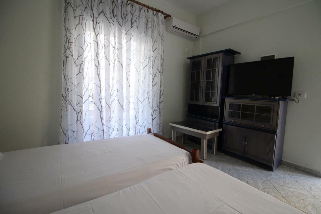 Apartments & Studios Ardian-Mandi Sarande-Albania Eksteriør billede